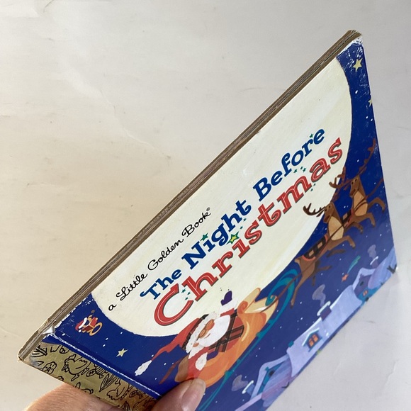 🛍️4/$20🛍️ Vintage Christmas golden book - Picture 2 of 5